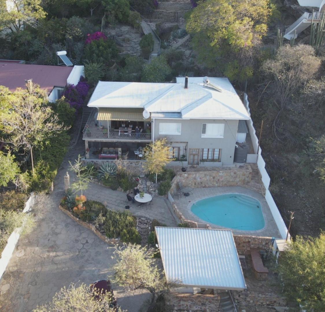 Bryan'S View Apartment Windhoek Exterior photo